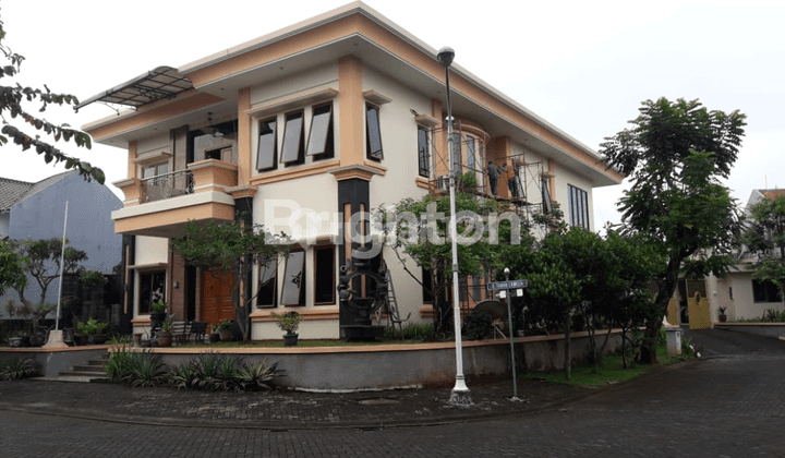 RUMAH MEWAH SULTAN BSB CITY LUAS SIAP HUNI  2 LANTAI CLUSTER ELITE NGALIYAN 1