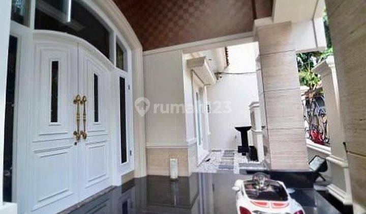 Rumah Mewah, Fully Furnished, Area Tebet Jakarta Selatan 2