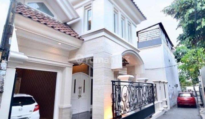 Rumah Mewah, Fully Furnished, Area Tebet Jakarta Selatan 1