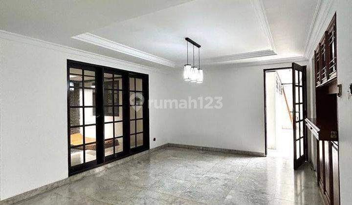 Rumah Classic Dalam Komplek Cilandak. Lokasi Terbaik. Lt 930m2 2