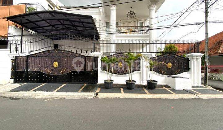 Tebet Timur, Luxury House, Fully Furnished