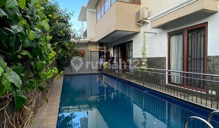 Tebet, Rumah Dalam Komplek Gudang Peluru, Dengan Private Pool, Akses Lebar, Bebas Banjir