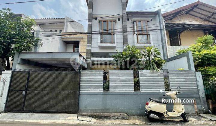 Tebet Utara, Akses Jalan 2 Mobil, Dekat Tebet Raya