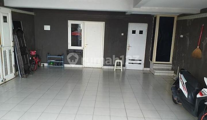 Rumah Mewah Hoek di Cluster Eksklusif Citra Gran, Cibubur. 2