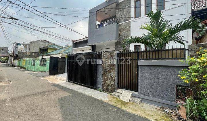 Dijual rumah di Tebet, siap huni,, Akses Jalan 2 Mobil 2