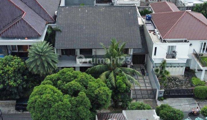 Modern Tropical House, Lokasi Strategis 2