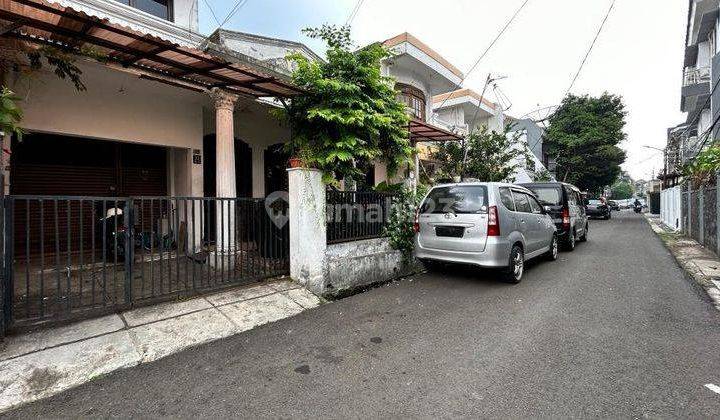 Rumah Hitung Tanah di Tebet, Akses Jalan 2 Mobil, Lt 137 M2 1