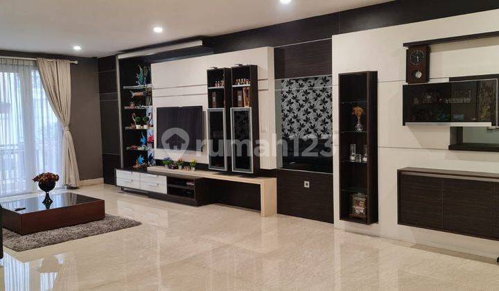 Rumah Akasia Golf Uk 14x18 Hook,bangunan Sendiri,marmer,mewah,4 Lantai,furnsih N Design Interior Rumah Akasia Golf Uk 14x18 Hook,bangunan Sendiri,marmer,mewah,4 Lantai,furnsih N Design Interior