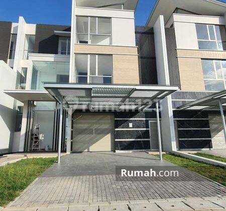 RUMAH GOLF ISLAND MOZART 10x30 ..VIEW GOLF,3 LANTAI MINIMALIS