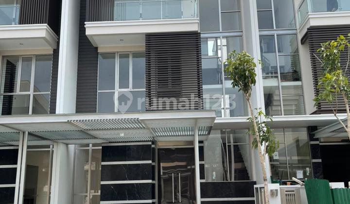 RUMAH MOZART GOLF ISLAND 8x20 MINIMALIS 3 LANTAI