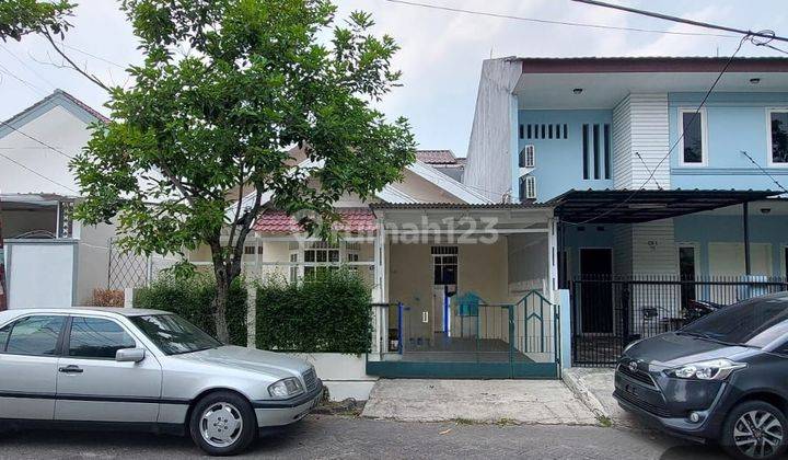 Rumah siap huni bagus di Bintaro 1