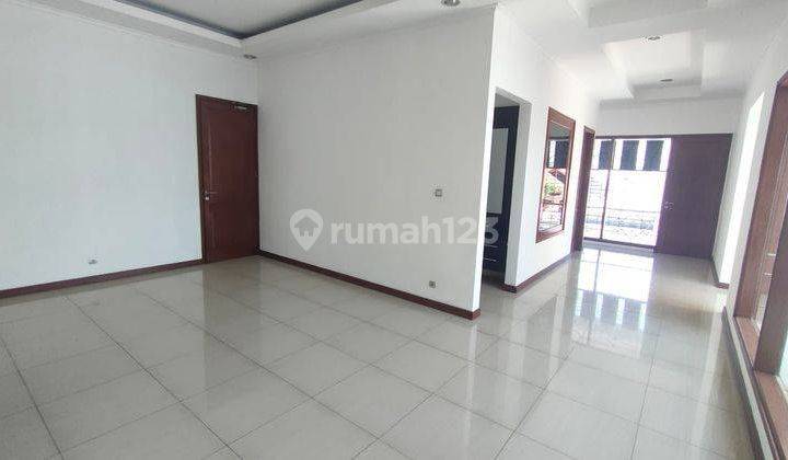 Rumah 2 Lantai Baru SHM di Logam, Bandung 2