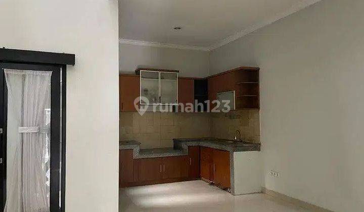 Rumah 2 Lantai Bagus SHM di Taman Kopo Indah Iii, Bandung 2