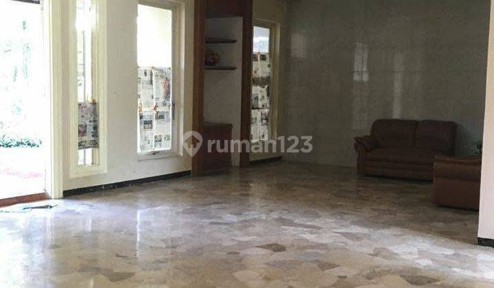 Rumah Butuh Renovasi Unfurnished SHM di Tubagus Ismail, Bandung 1