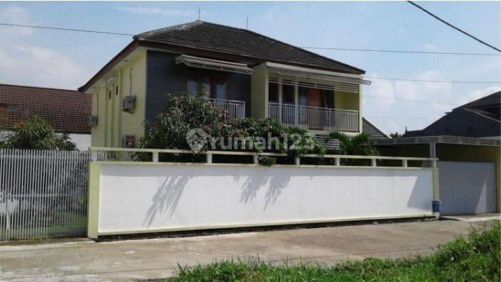 Rumah 2 Lantai Bagus SHM di Ciganitri, Bandung 1