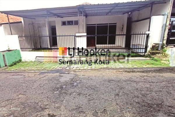 Rumah butuh renov di jalan Cinde 1