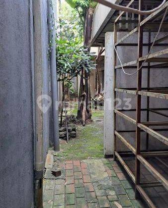 Rumah hitung tanah di sayap sudirman 1