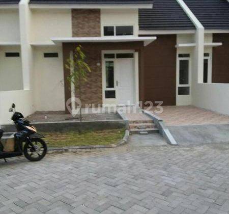 Grand Royal Regency, Waru. Angsuran ringan Free Biaya2 Unit Ready 2