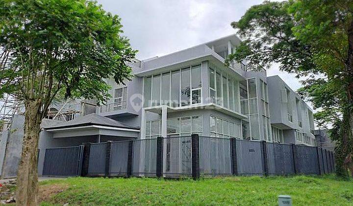 Rumah Bagus 3 Lantai Asri Ada Rooftop View Danau Di Citra Raya 1