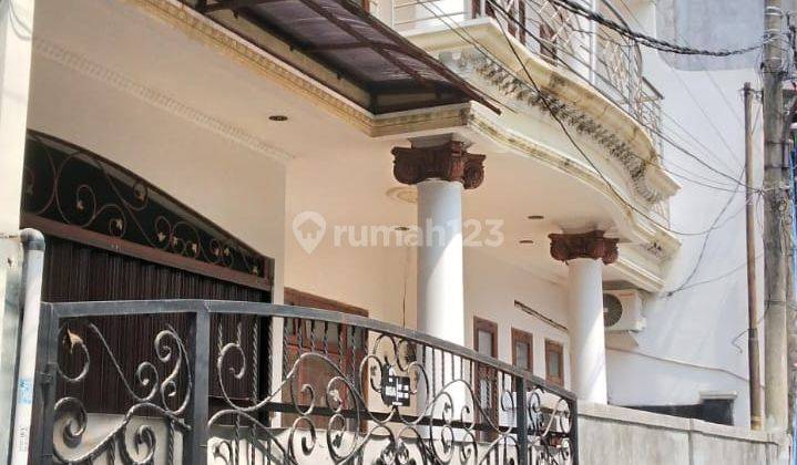 Rumah Bagus Di Jl H Ridi Ulujami Jakarta Selatan 1