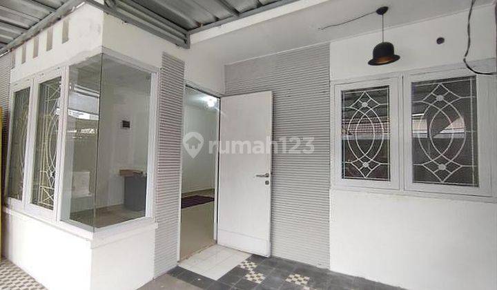 Rumah cantik sudah renovasi sangat nyaman Dan siap huni 1