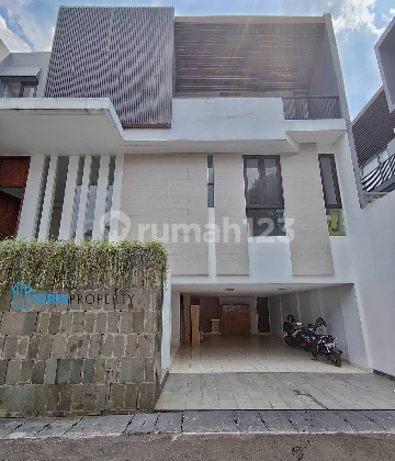 RUMAH AMPERA-KEMANG ~ LT/LB 207/550 ~ DALAM TOWN HOUSE