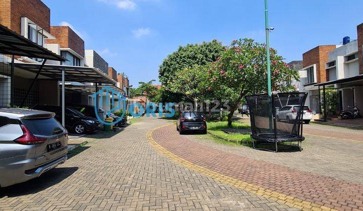 RUMAH JAGAKARSA ~ LT/LB 185/155 ~ EXCLUSIVE TOWNHOUSE ~DEKAT KE TOL ~ BEST PRICE! 2