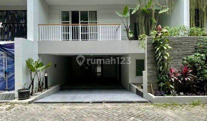 RIMAH DIJUAL CIPETE - CILANDAK ~ LT/LB 147/305 ~ MODERN MINIMALIST TOWNHOUSE 1