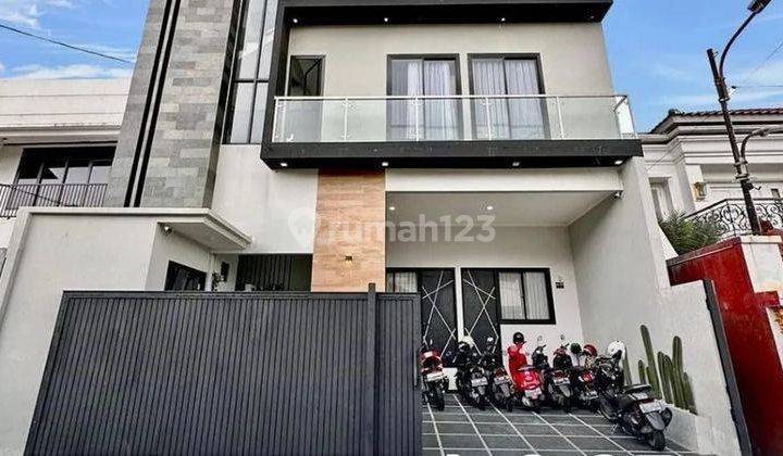 RUMAH KOST DIJUAL ~ LT/LB 150/500  ~ BRAND NEW EXCLUSIVE KOST ~  LOKASI STRATEGIS ~ TURUN HARGA! 1