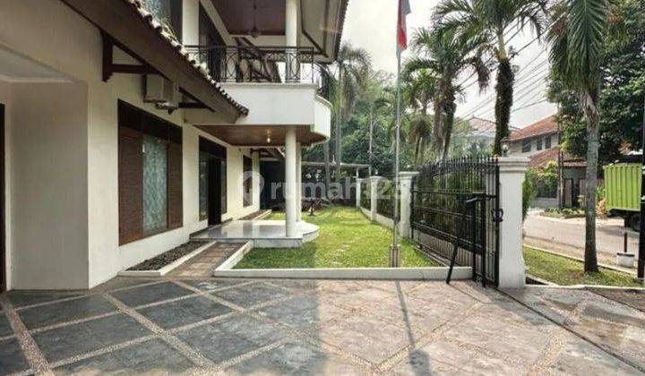 Dijual Rumah Siap Huni Lokasi Strategis di Kebayoran Lama  2