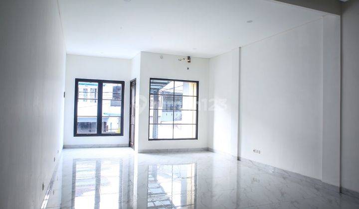 Rumah Baru Cantik Siap Huni dan Lokasi Strategis @Kesehatan, Bintaro 2