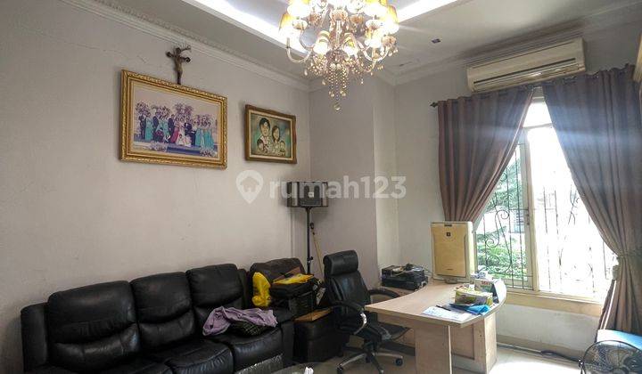 Rumah 3 Lantai Kelapa Gading SHM Bagus Siap Huni 2