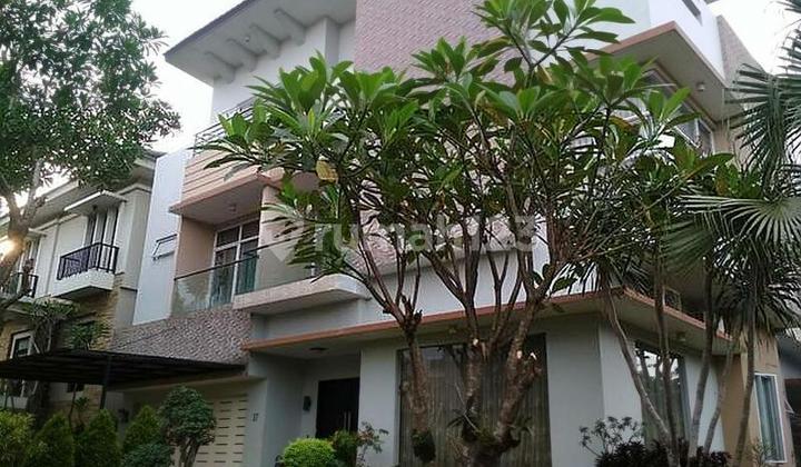 rumah mewah Alam Sutra