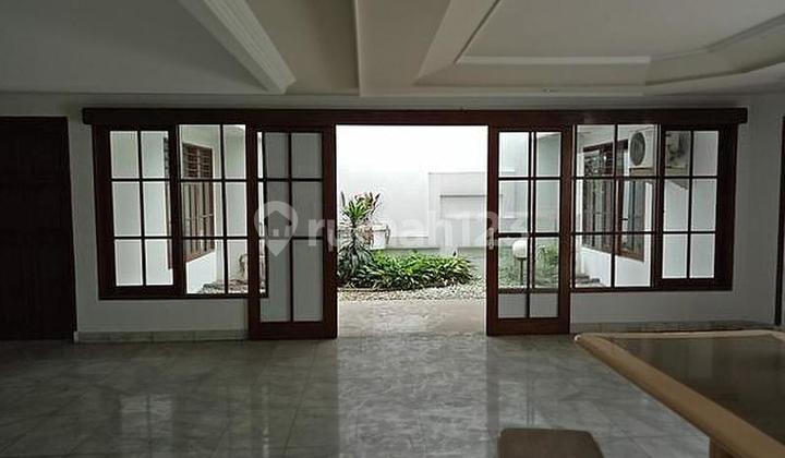 Rumah Layak Huni di Jalan Raya Boulevard Green Garden