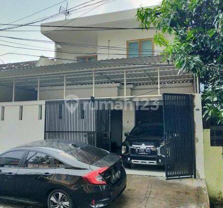 Rumah siap huni di jalan Delima, Tanjung Duren 1