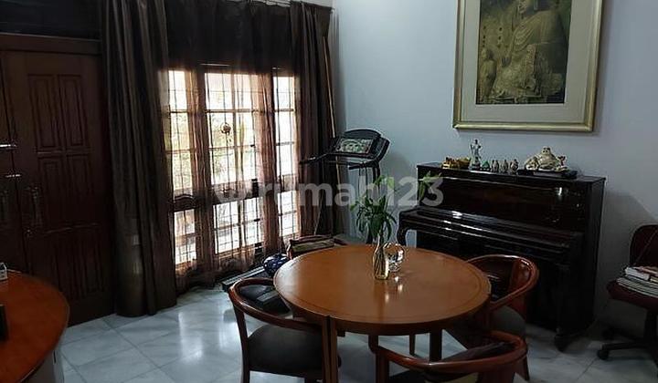 Jual Cepat Rumah di Jalan Mangga SHM NEGO RUGI Bebas Banjir + Gudang Hubungi Kami! 2