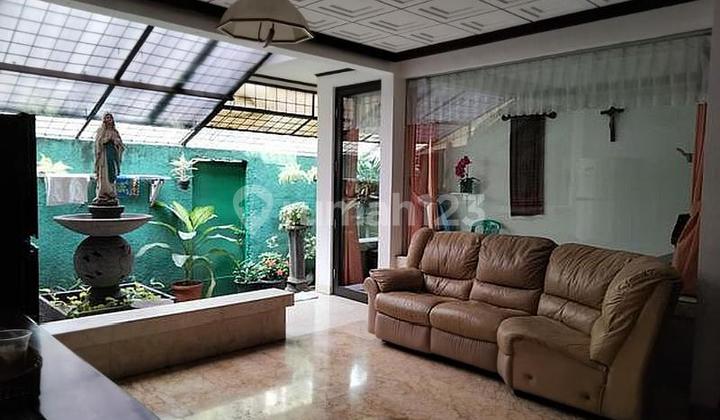 Jual Cepat Nego Rumah Bagus di Tanjung Duren Akses Banyak Strategis SHM Hubungi Kami! 2