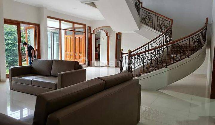 Rumah Dijual Semi Furnished Jarang Ada di Batununggal Elok Terawat 2