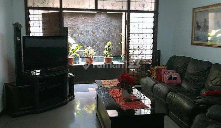 Rumah Luas 2 Kavling di Taman Alfa Indah, Joglo, Jakarta Barat 1