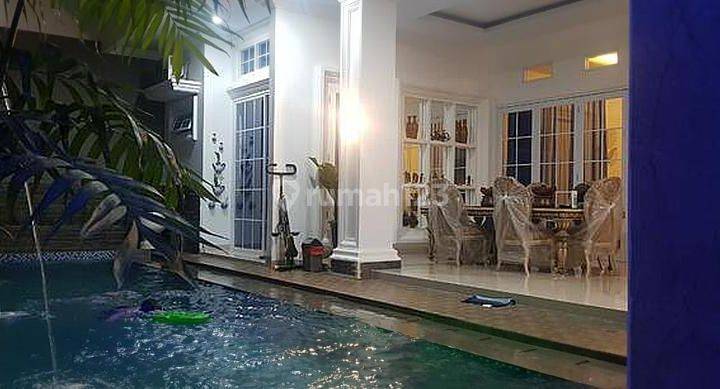 Rumah Mewah + Kolam Renang di Komplek Bulog I, Jatiwarna, Bekasi 1