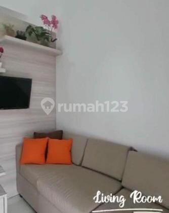 ruang tamu spring residence, rumah 2 lantai
