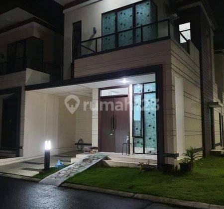 Rumah Modern n Full 2 Lantai (5 Kmr Tdr) di Lavon Swan City, Tangerang 1