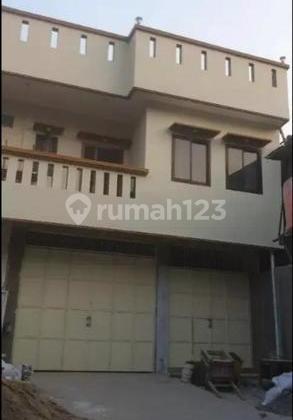 Business House for Sale, Changing Profession