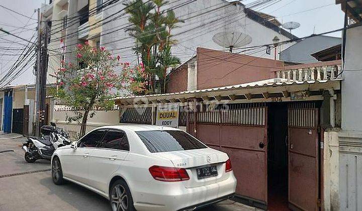 rumah jelambar jalan 2 mobil 1