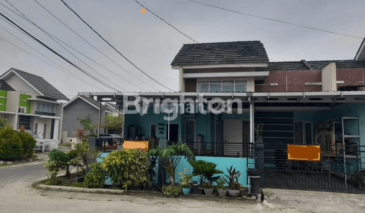 Rumah dihook  di perumahan wisata manggar 1