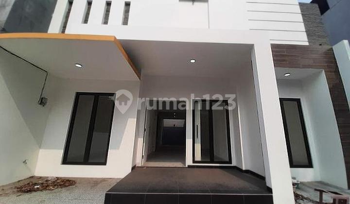 Rumah cepat rumah baru siap huni di Kelapa Gading Jakarta utara