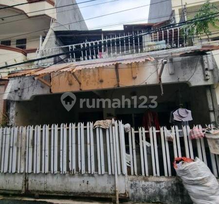 Rumah cepat rumah tua di Gunung Sahari Jakarta pusat