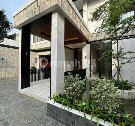 Brand New Luxurious House Private Pool Kemang, Jakarta Selatan 2