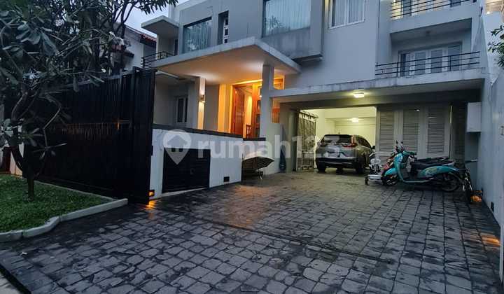 Pondok Indah House for Sale on Jl. Kencana Indah