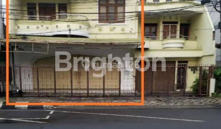 RUMAH KANTOR DI PINGGIR JALAN BESAR TENGAH KOTA 1